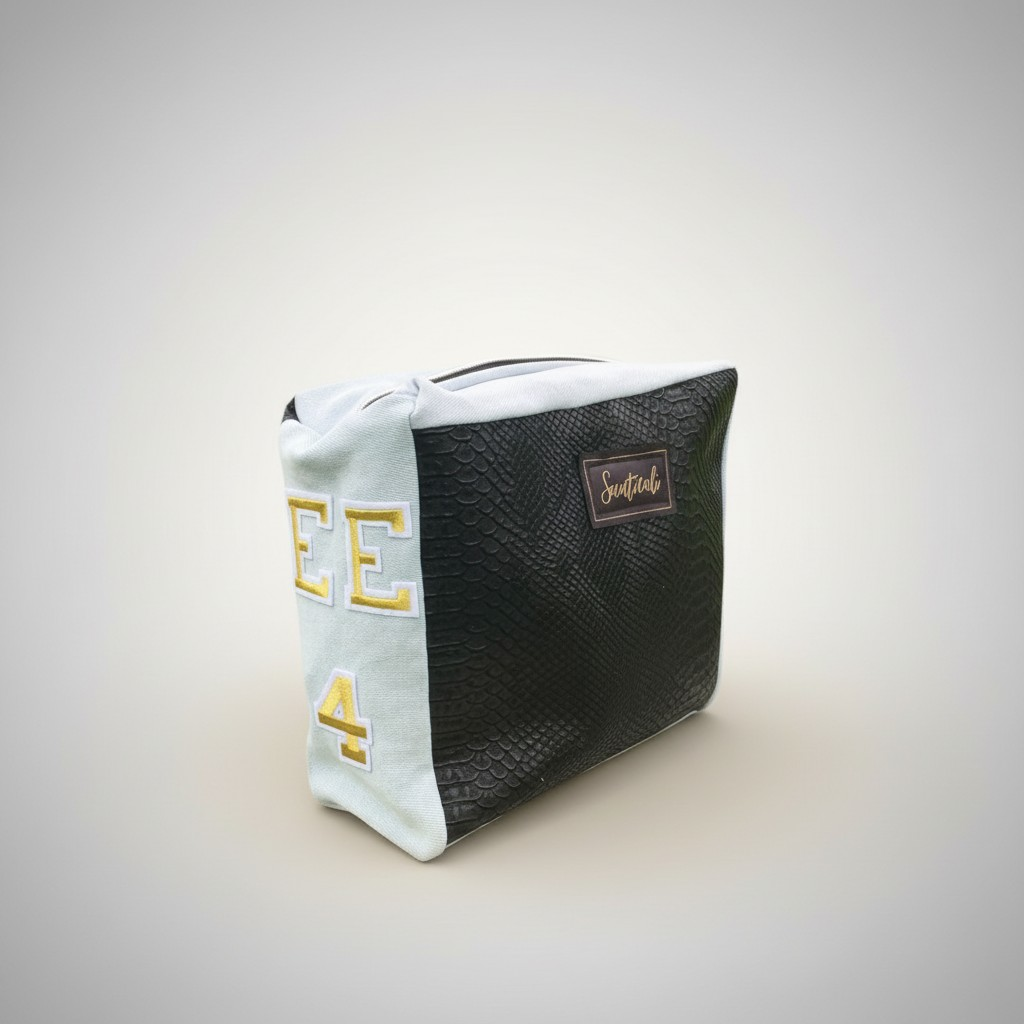 La Custom (seulement sur demande) : trousse de toilette